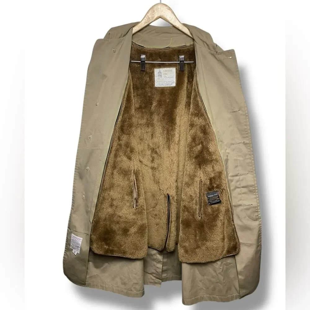 Vintage London Fog Men's Classic Tan khaki Trench Coat with zip liner medium 40